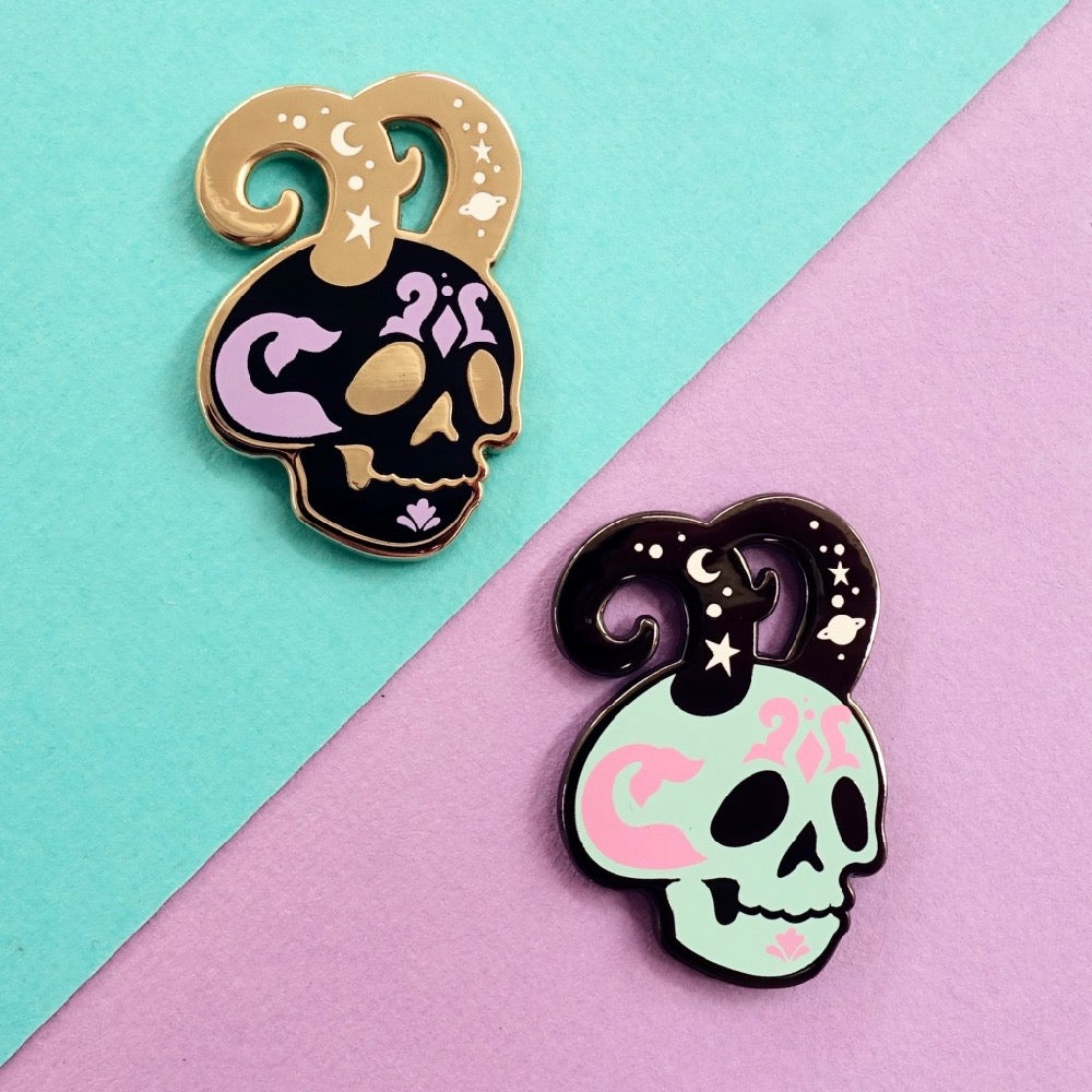 Skull Zodiac Enamel Pin - Capricorn - edenki