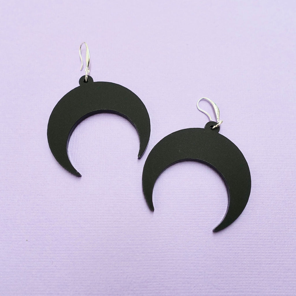 Crescent Moon Earrings - Matt Black - edenki