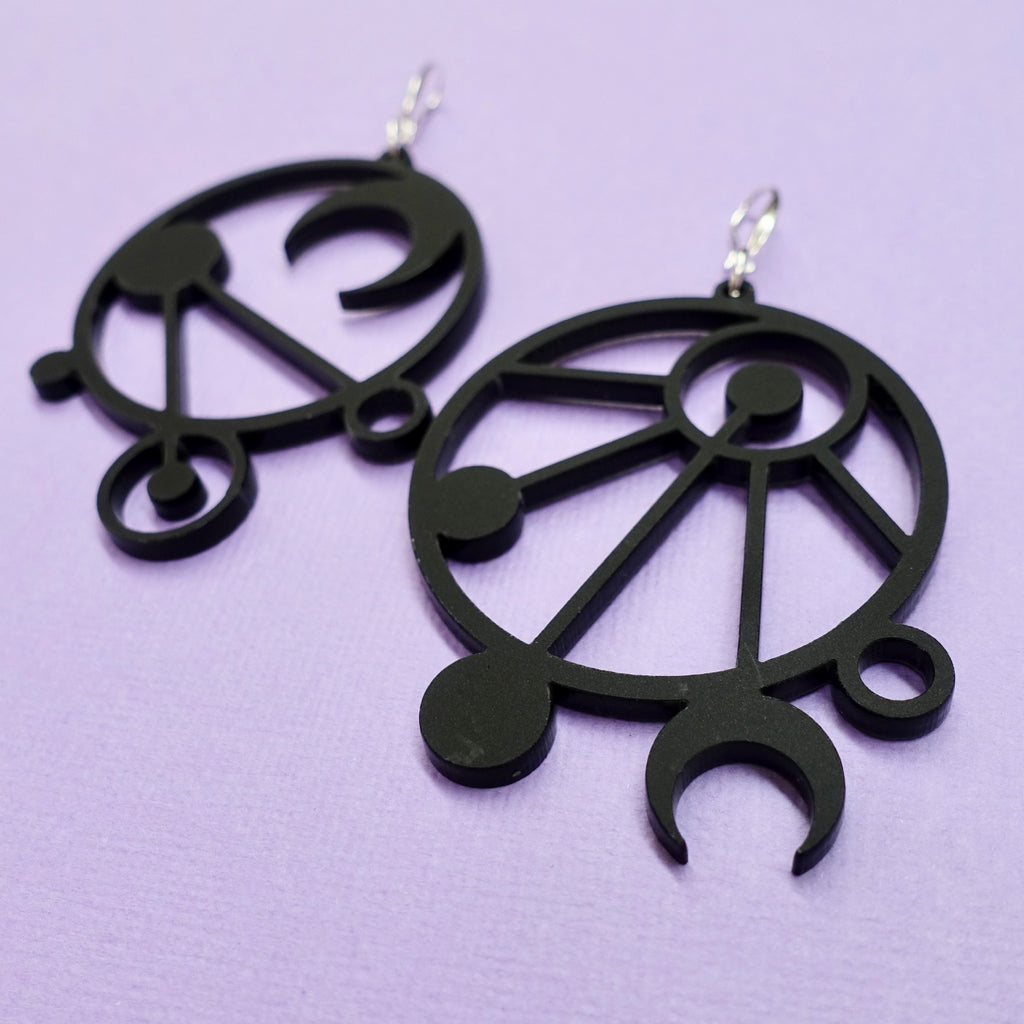 Mystic Lines Mismatched Earrings - Black - edenki